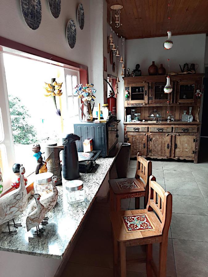 Hospedaria E Hostel Da Deia โอว์โรเปรโต ภายนอก รูปภาพ